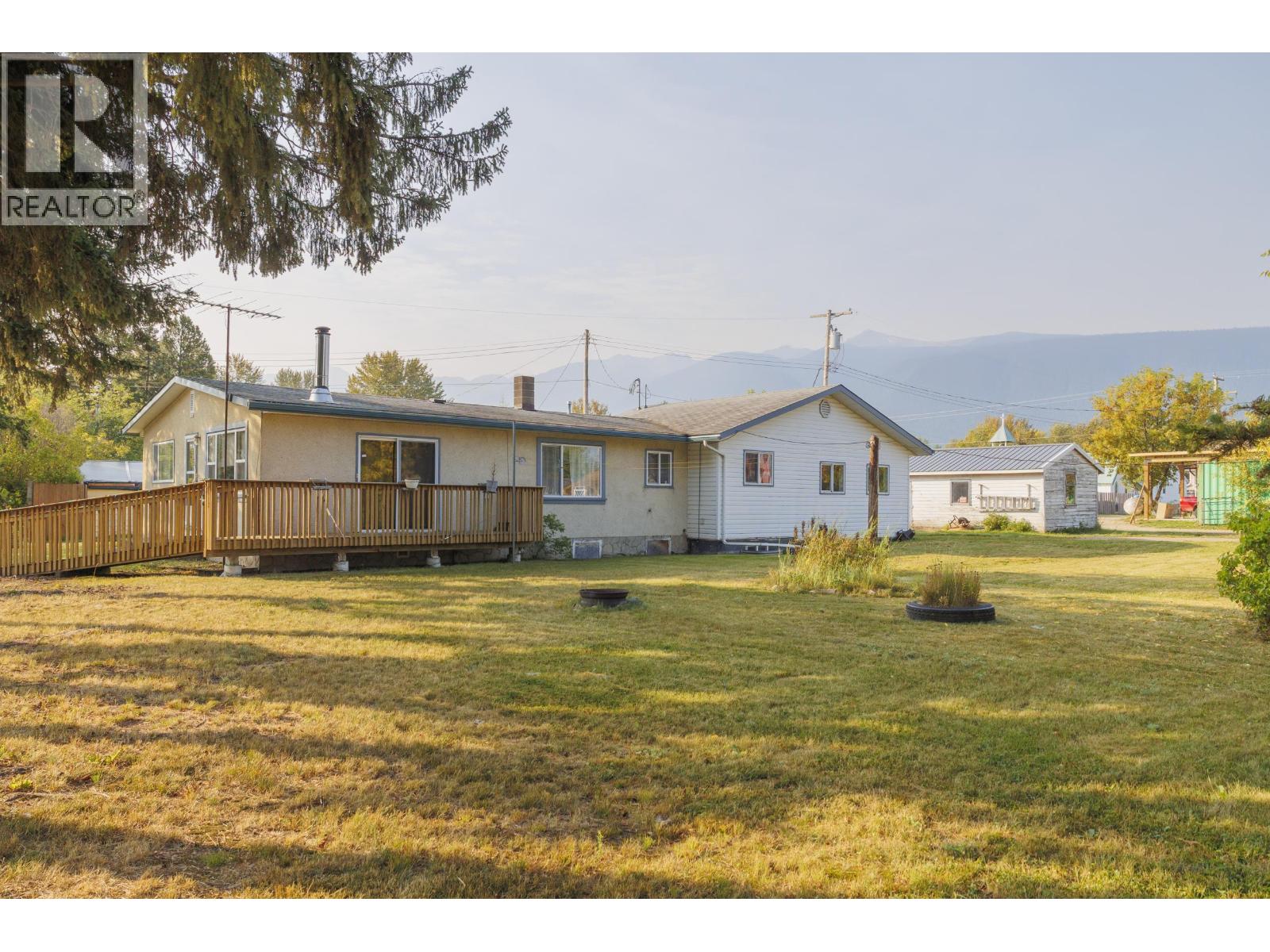 1155 3 Ave, McBride, BC V0J 2E0