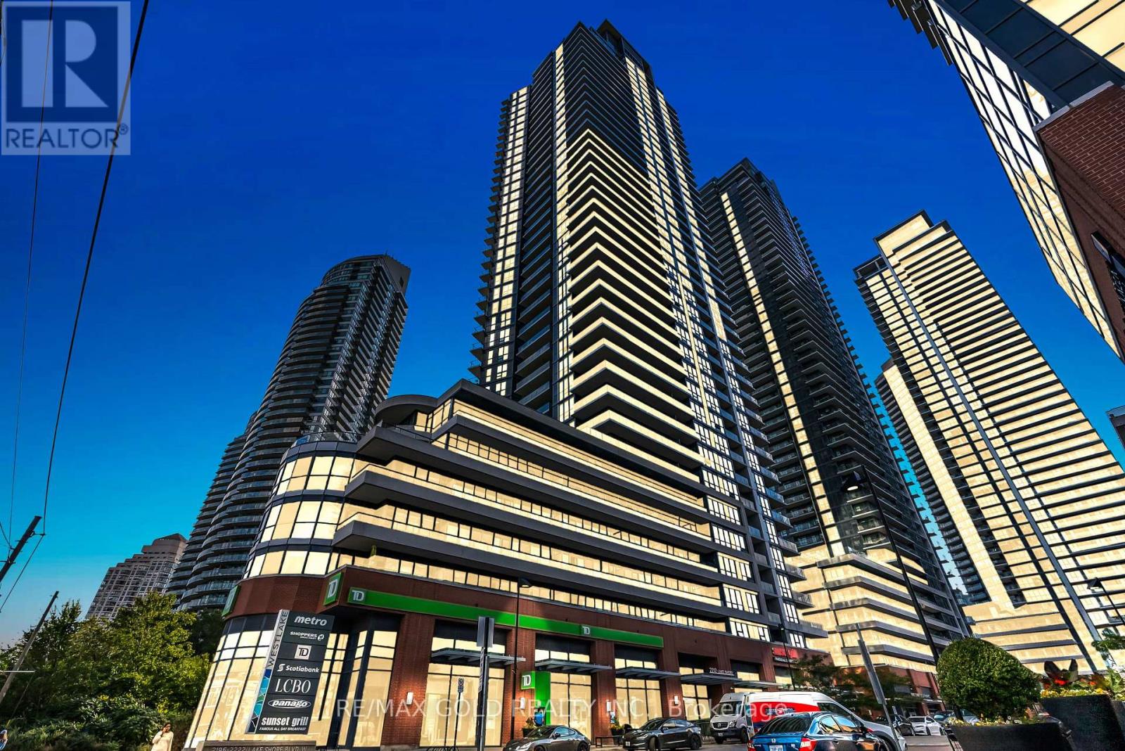 806 2212 Lake Shore Blvd W, Toronto, ON M8V 0C2