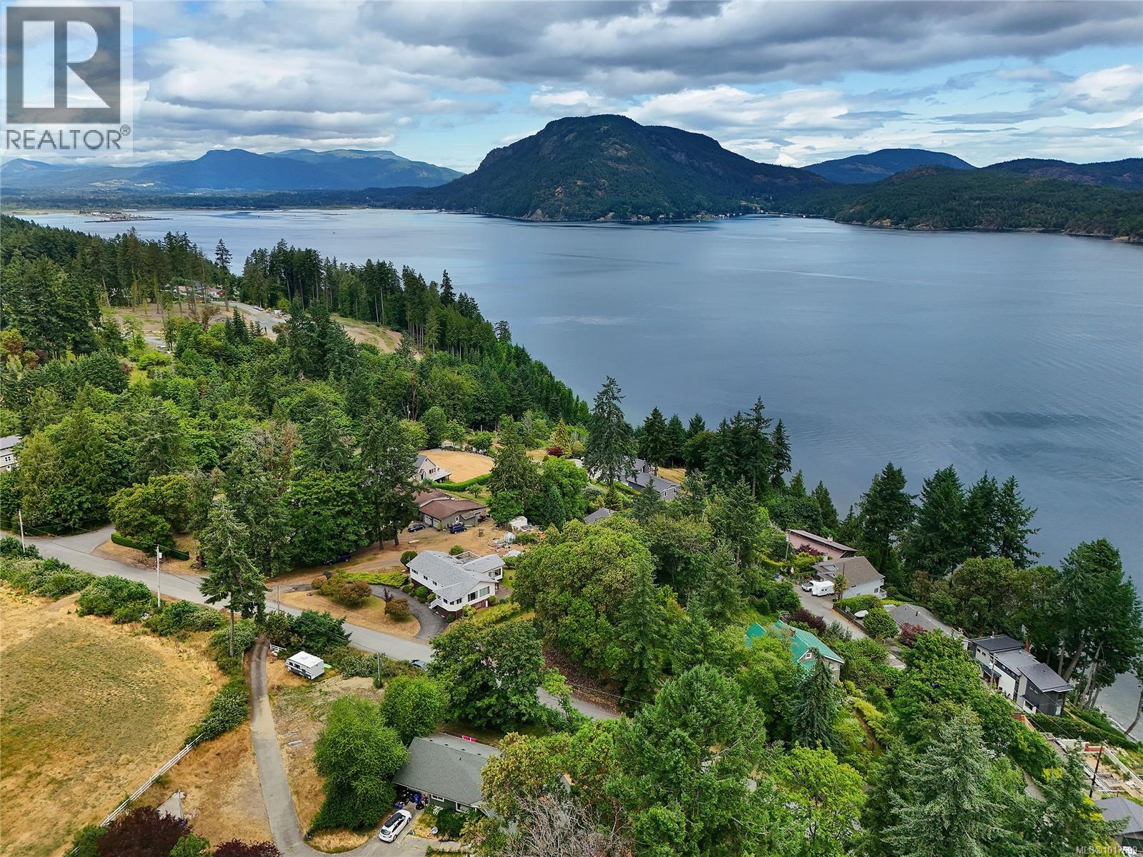 1125 Fairbanks Rd, Duncan, BC V0R 1N2
