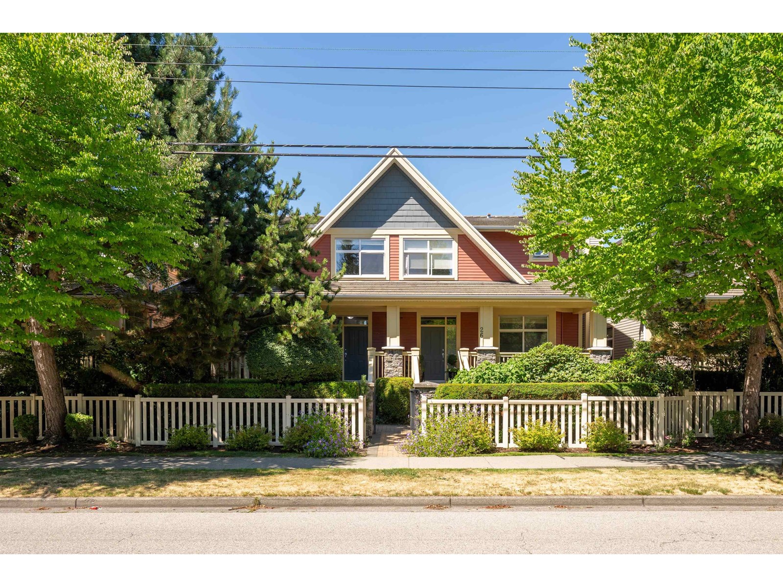 15255 36 Avenue Unit 27, Surrey, BC V3Z 0Y4