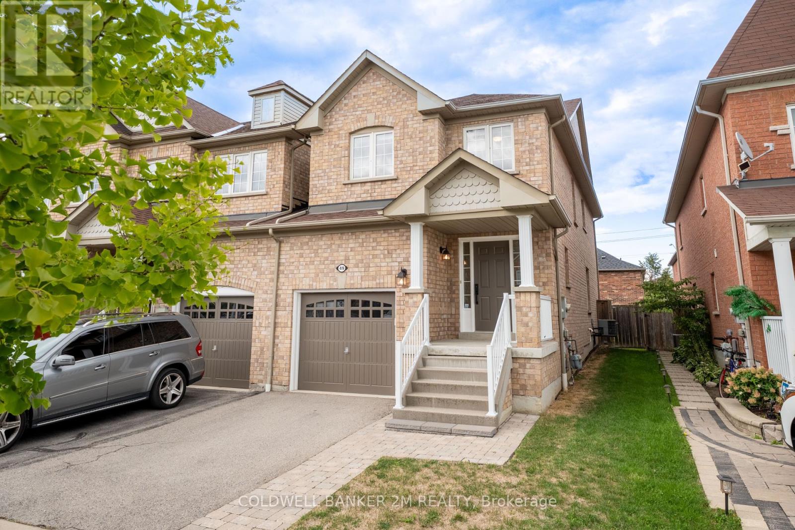 49 Neill Ave, Whitby, ON L1R 3N5