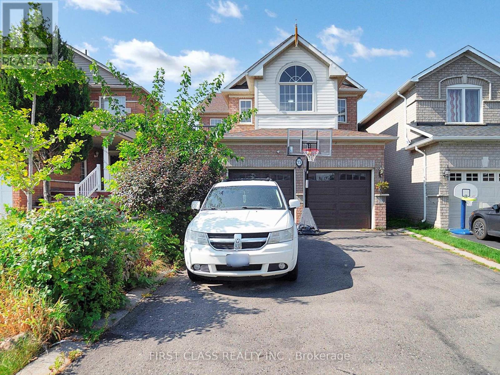 73 Porchlight Rd, Brampton Fletcher's Creek Village, ON L6X 4S1