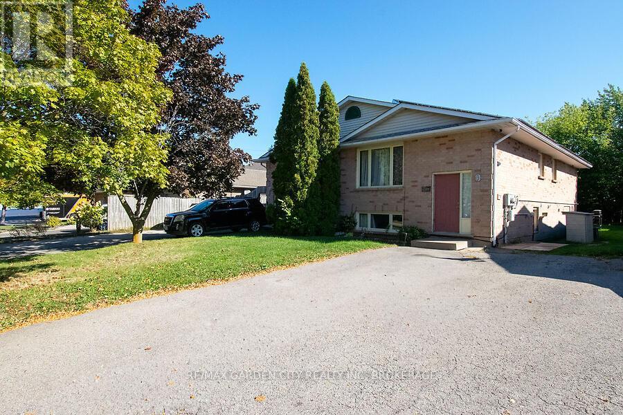 4549 Carriage Rd, Lincoln Lincoln Lake, ON L3J 0C2