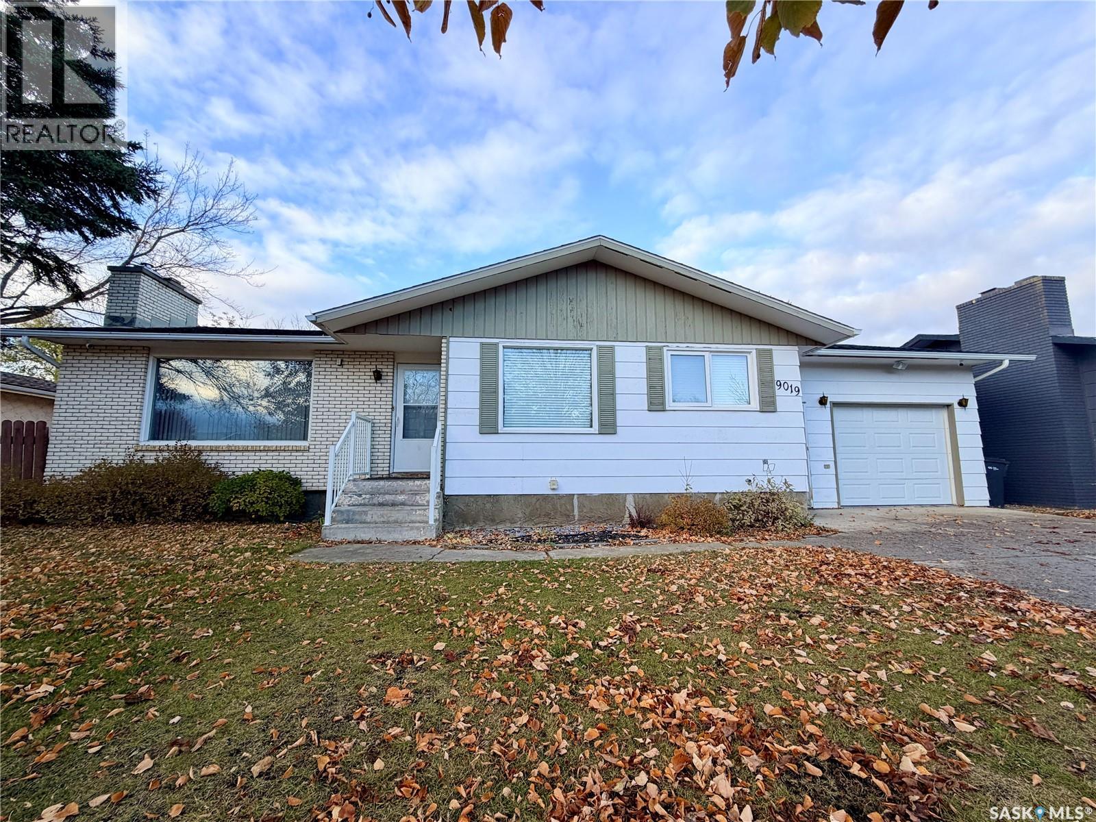 9019 Abbott Ave, North Battleford, SK S9A 3E8