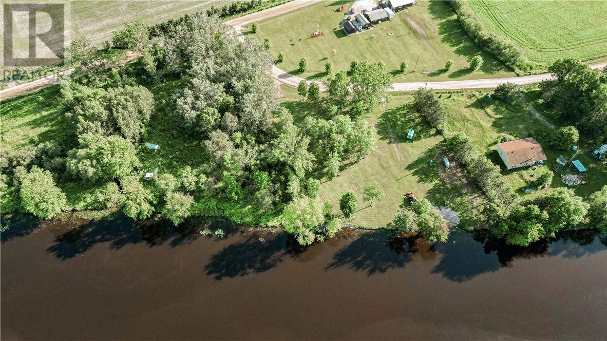 6 Crosby Rd, Verner, ON P0H 2M0