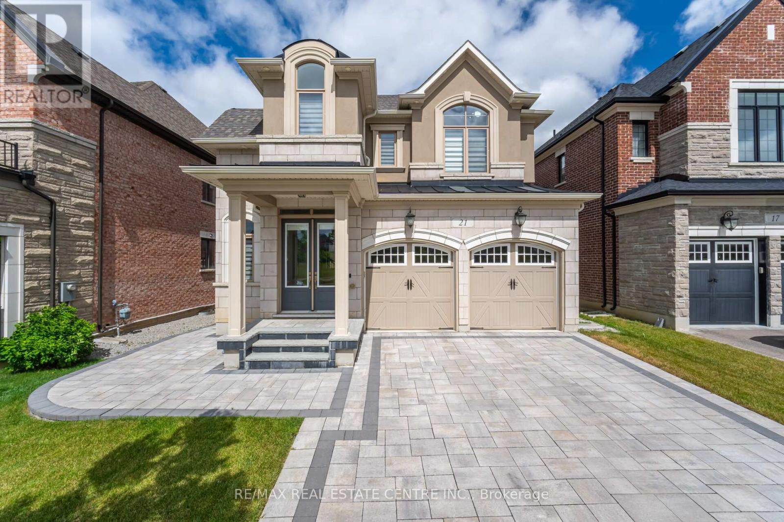 21 Arctic Grail Rd, Vaughan Kleinburg, ON L4H 4T4