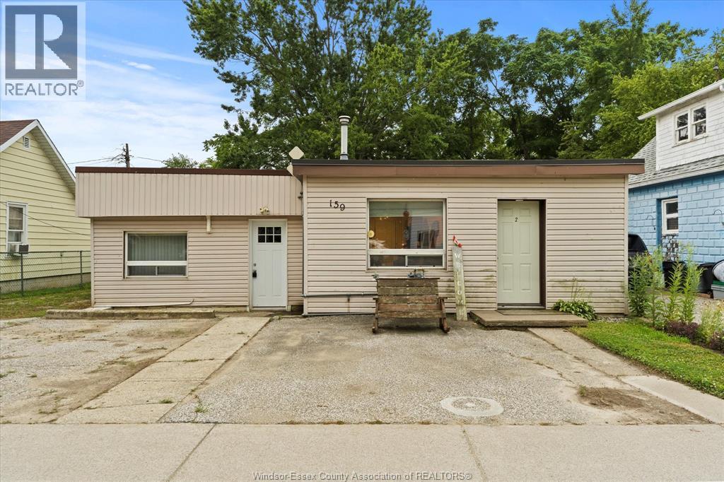 159 Wellington, Essex, ON N0R 1G0