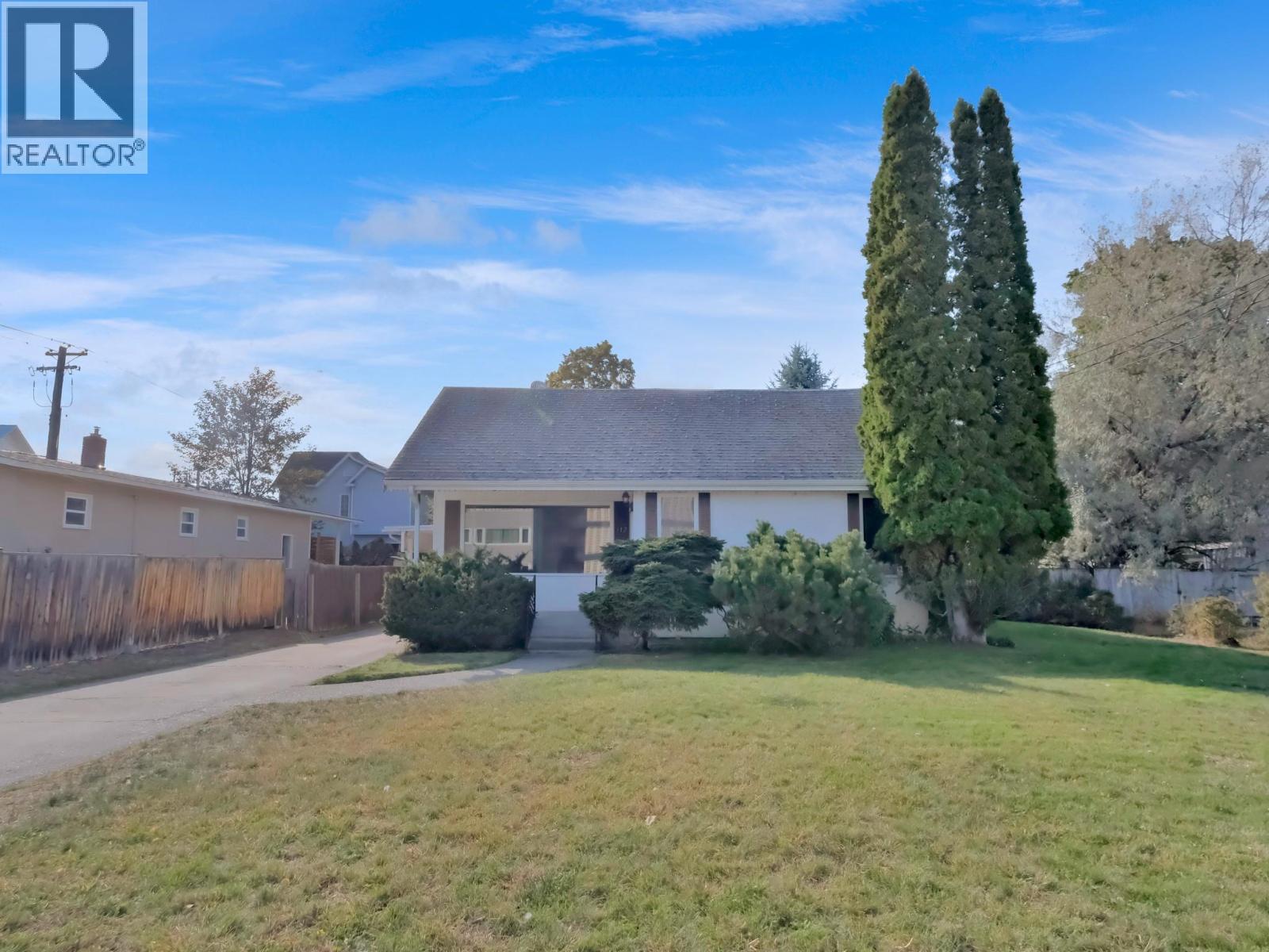 312 Scott Ave, Penticton, BC V2A 2J8
