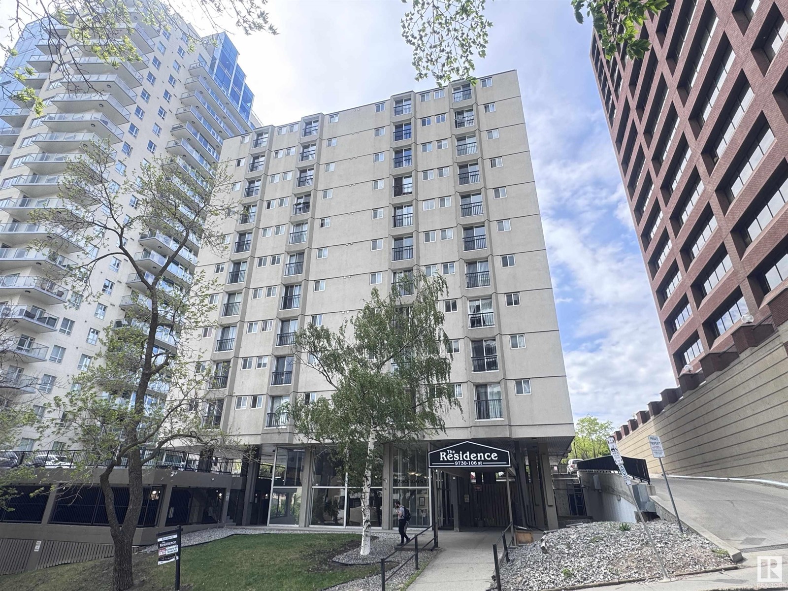 9730 106 Street #505, Edmonton, AB T5K 1B7