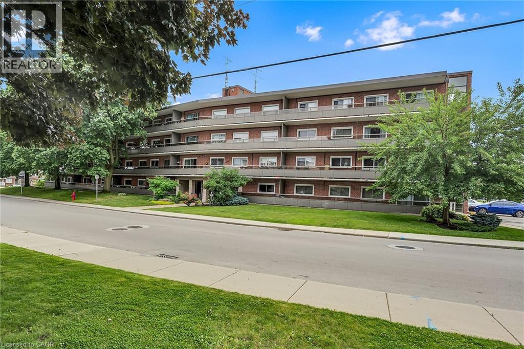 11 Woodman Drive S Unit 208, Hamilton, ON L8K 4E3