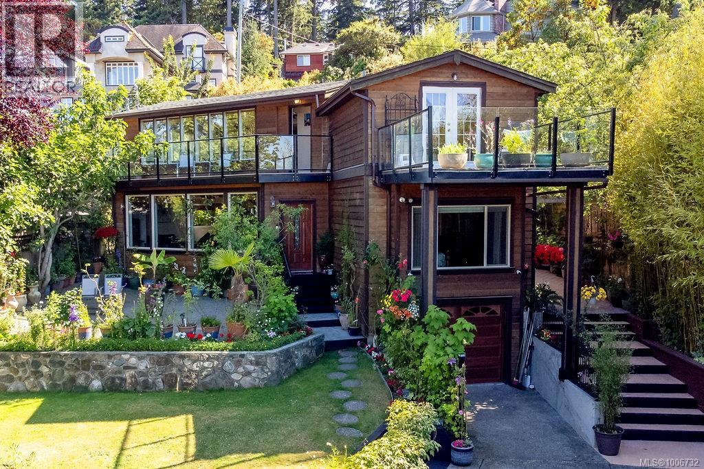 4572 Cordova Bay Rd, Saanich, BC V8X 3V5