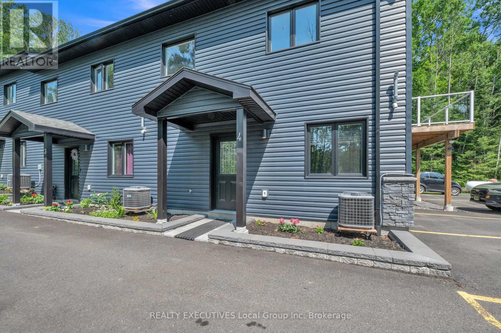 4 1278 Village Rd, East Ferris, ON P0H 1B0