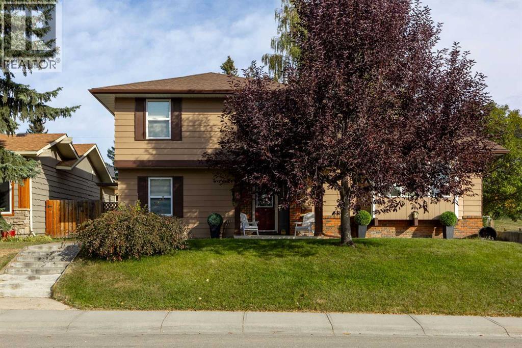 136 Parkside Cres SE, Calgary, AB T2J 3Y8