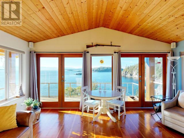 2-10289 Finn Bay Rd, Powell River, BC V0N 2G0