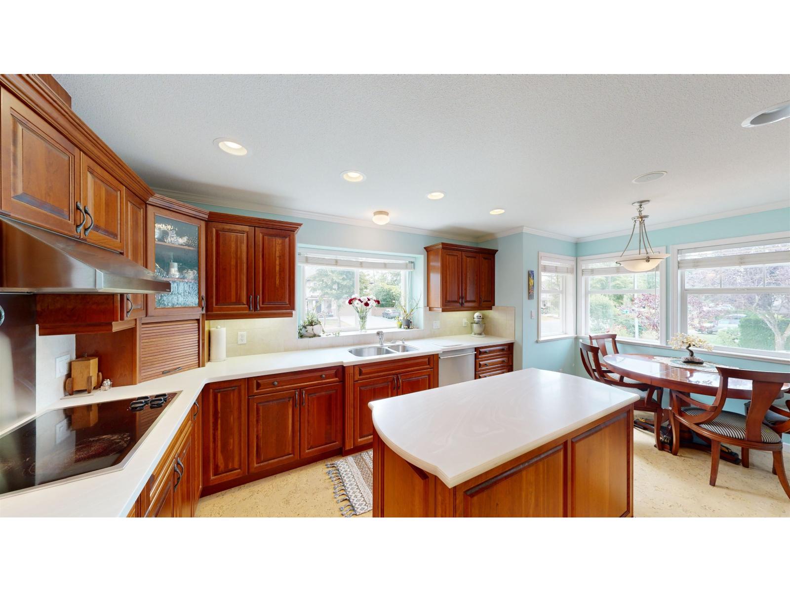 272 Street Unit 2773 #a, Langley, BC V4W 4A5