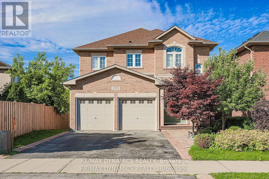 2381 Grand Oak Trl, Oakville, ON L6M 4V4
