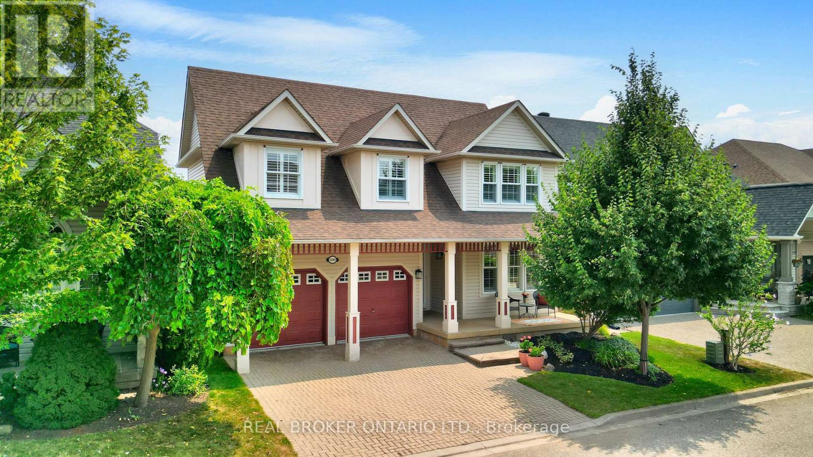 5689 Roseville Ct, Burlington, ON L7L 6V3