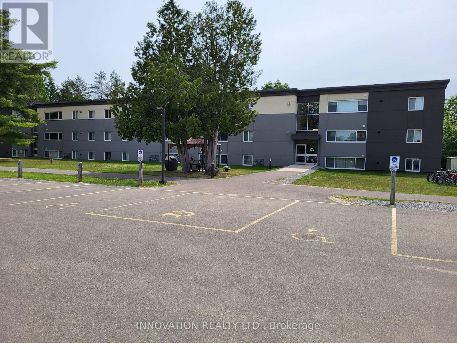 101 25 Tamarack St, Deep River, ON K0J 1P0