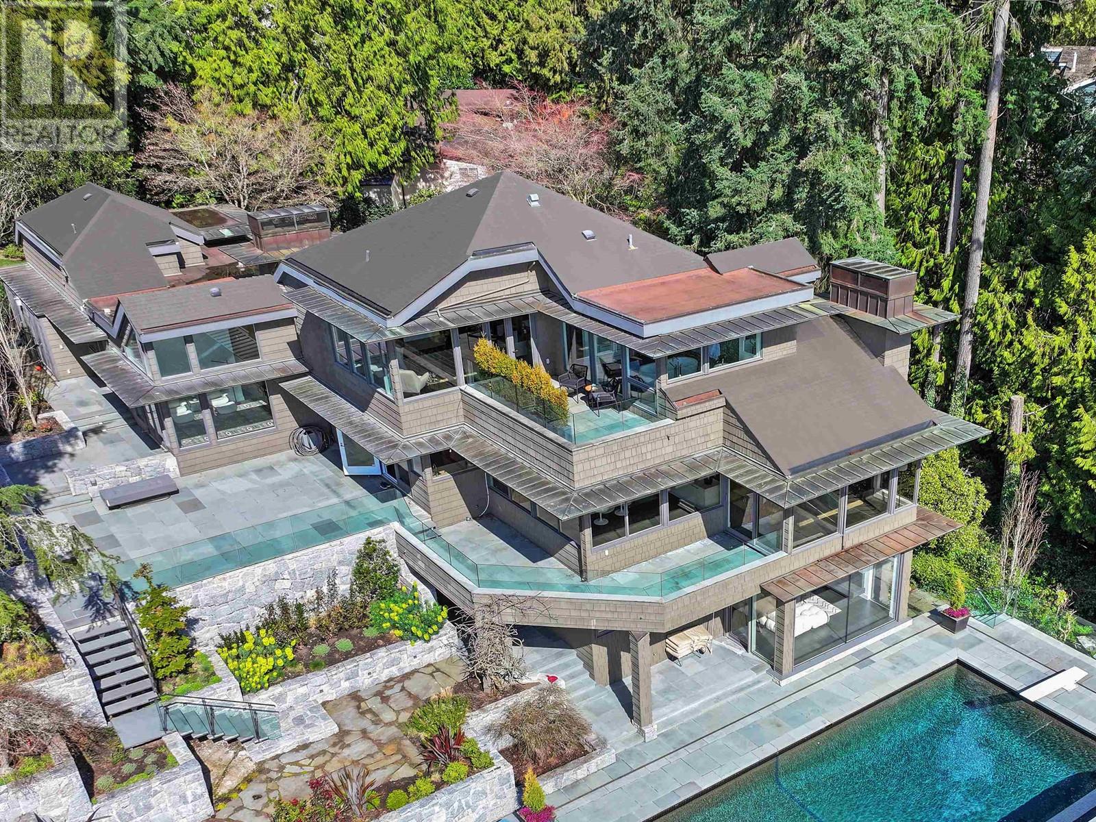 3460 Rockview Pl, West Vancouver, BC V7V 3H3