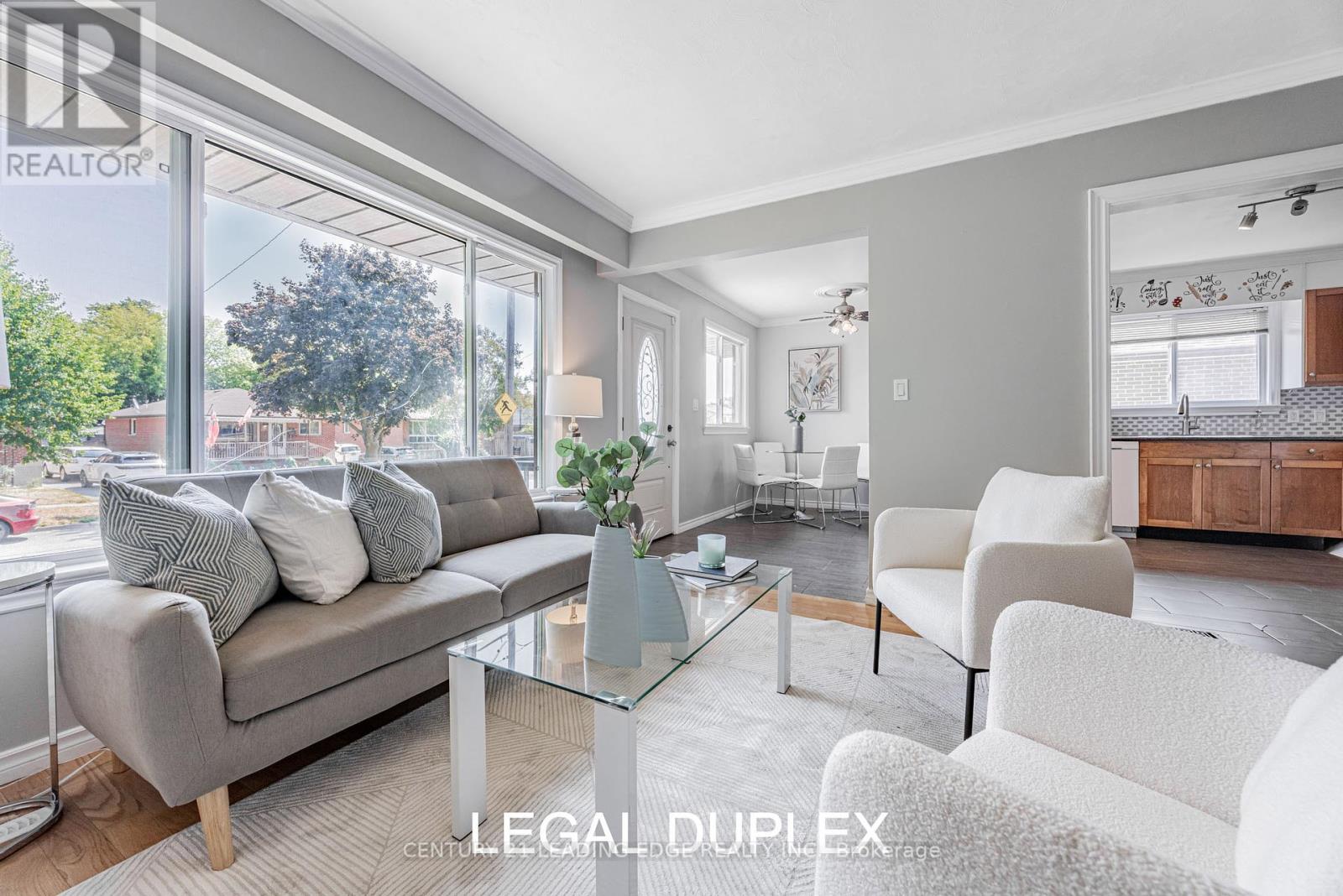 130 Cabot St, Oshawa, ON L1J 5R7