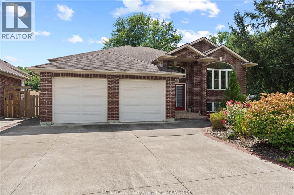 1655 Bouffard, Lasalle, ON N9J 1H1