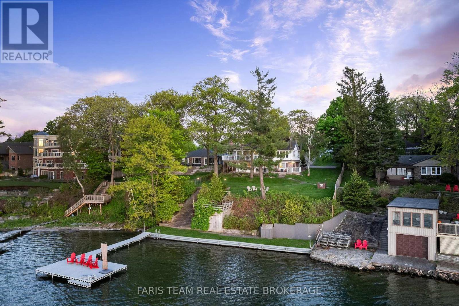 10 White Oaks Rd, Barrie, ON L4N 4C1