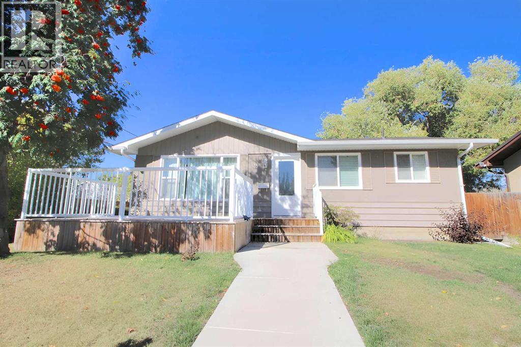 2 Forest Close, Red Deer, AB T4N 4Z7