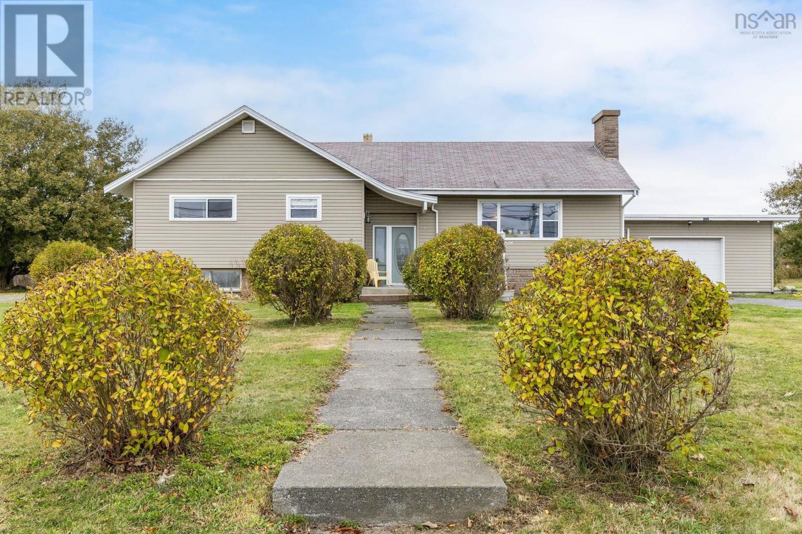 1358 Hwy 1, Church Point, NS B0W 1M0