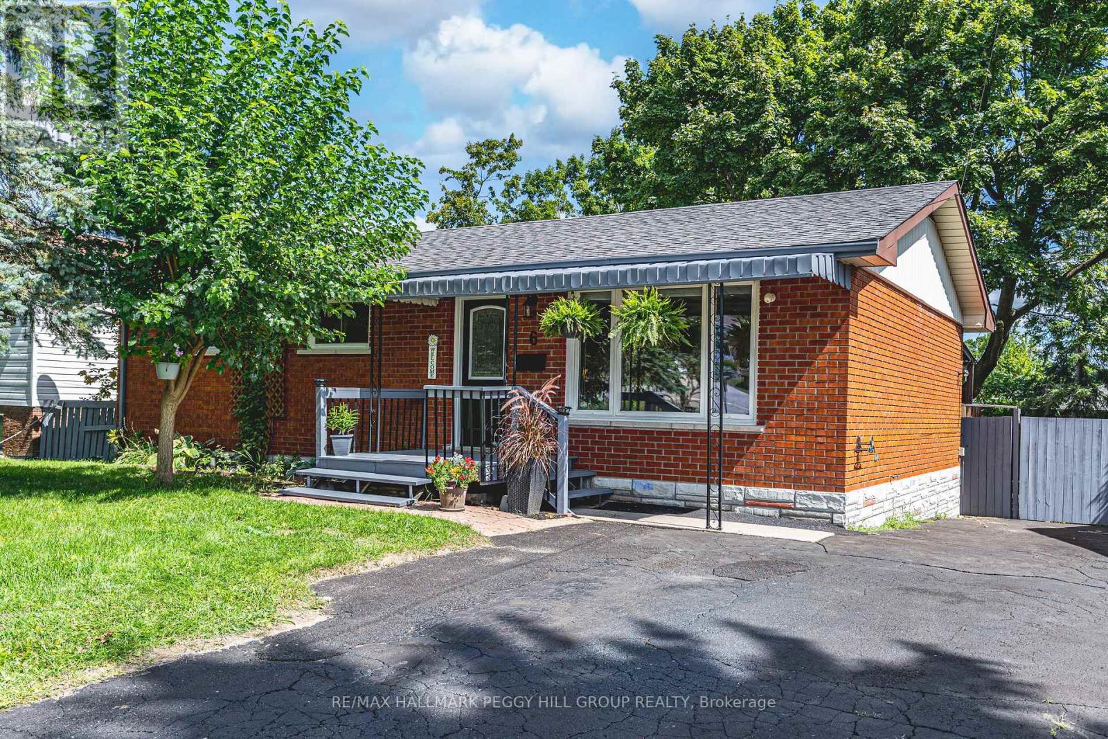 6 Walker Ave, Orillia, ON L3V 6G7