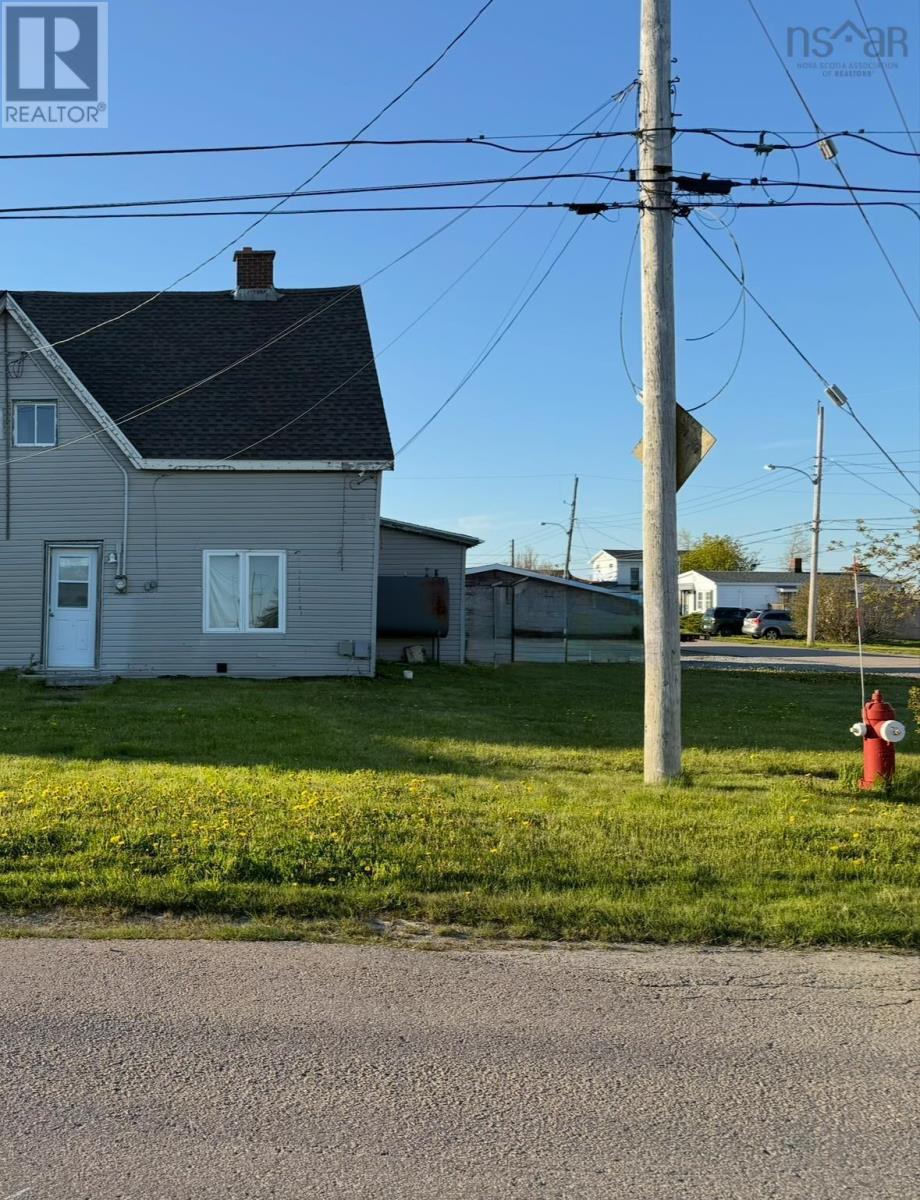 2 International, Glace Bay, NS B1A 3P7