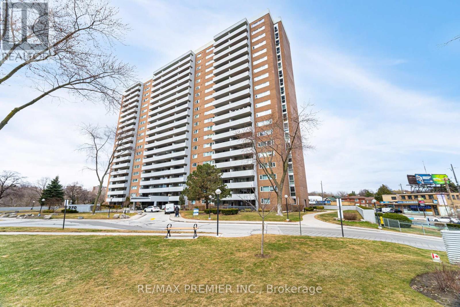 1905 270 Scarlett Rd, Toronto, ON M6N 4X7