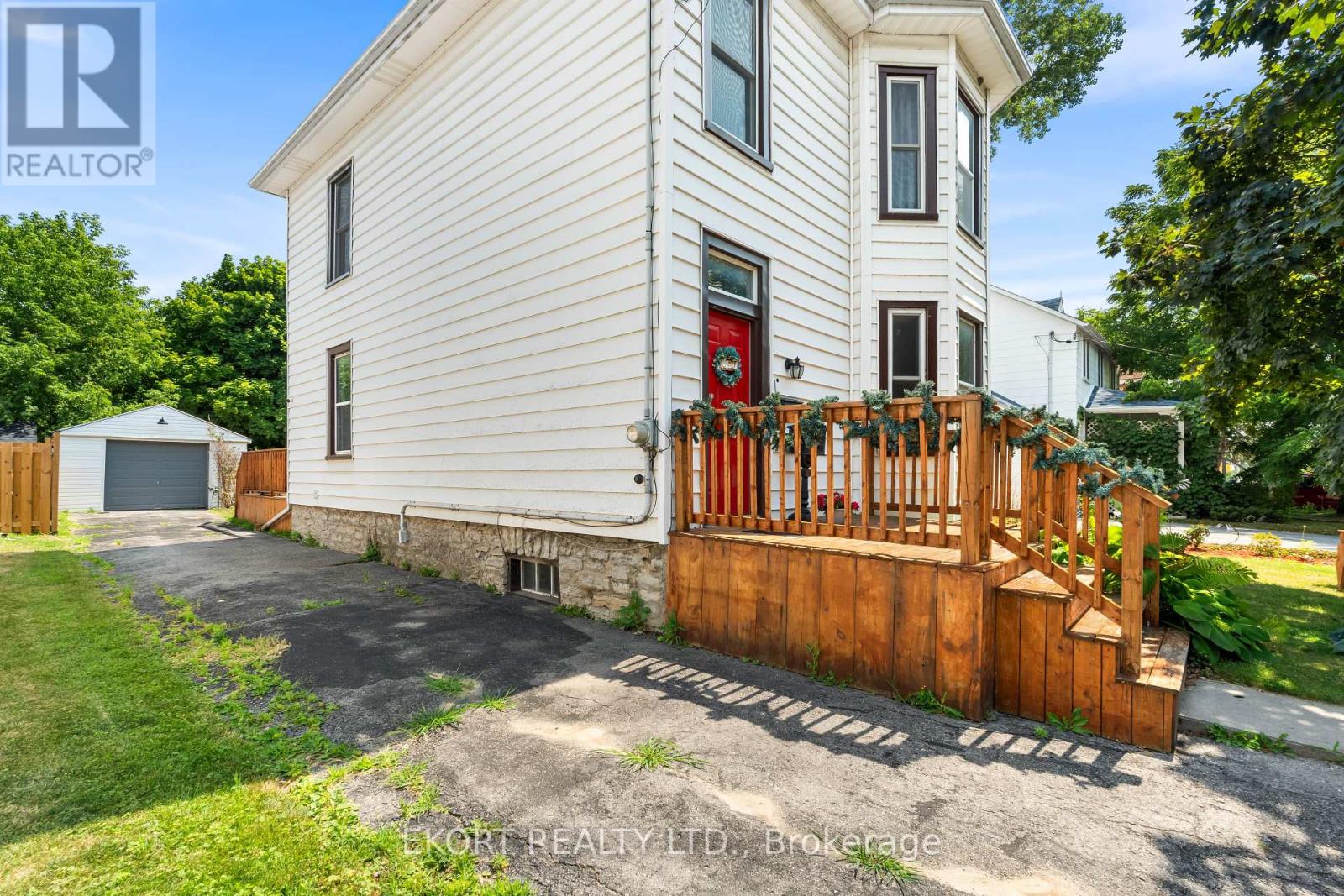 133 Foster Ave, Belleville, ON K8N 3P8