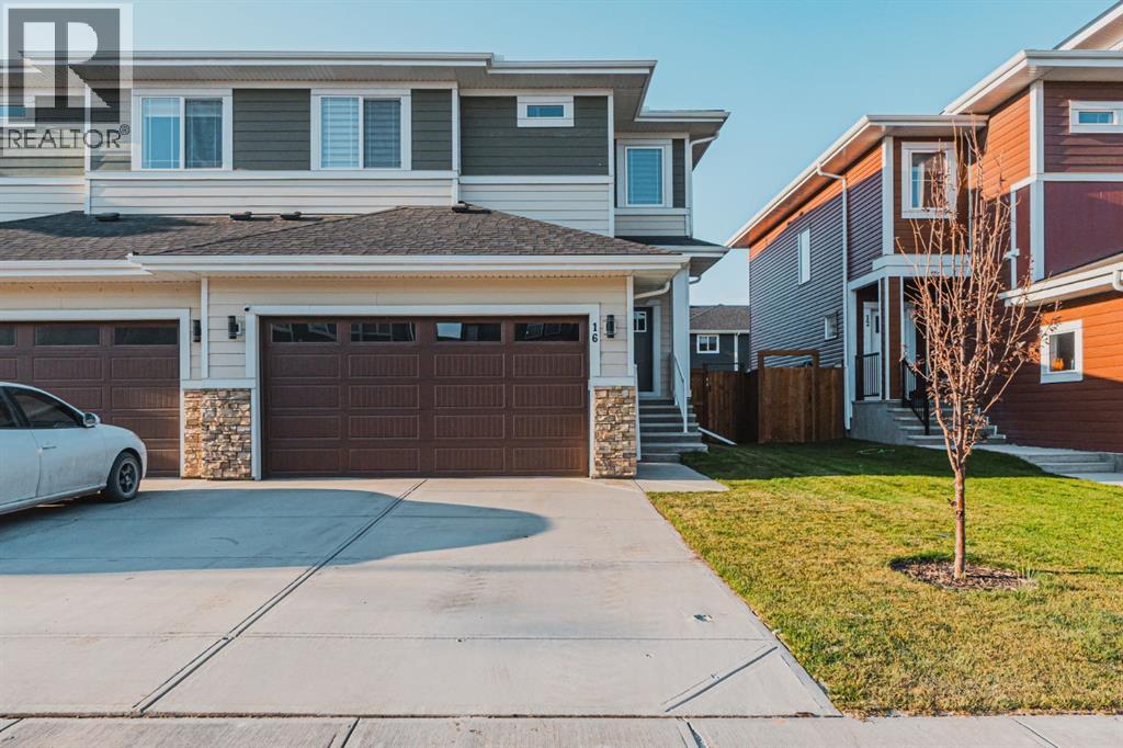 16 Waterford Mnr, Chestermere, AB T1X 2T9