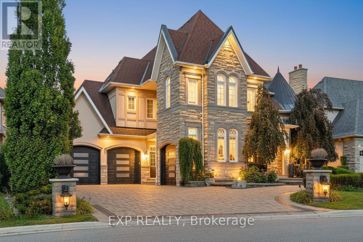 22 Longthorpe Ct, Aurora Bayview Southeast, ON L4G 0K4