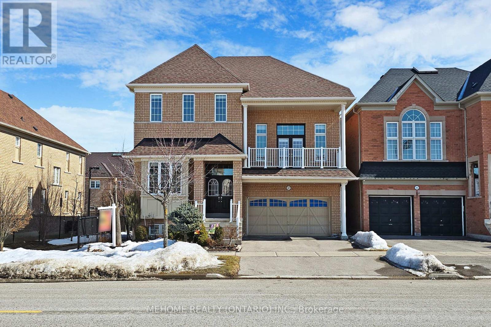 247 Selwyn Rd, Richmond Hill, ON L4E 0R4