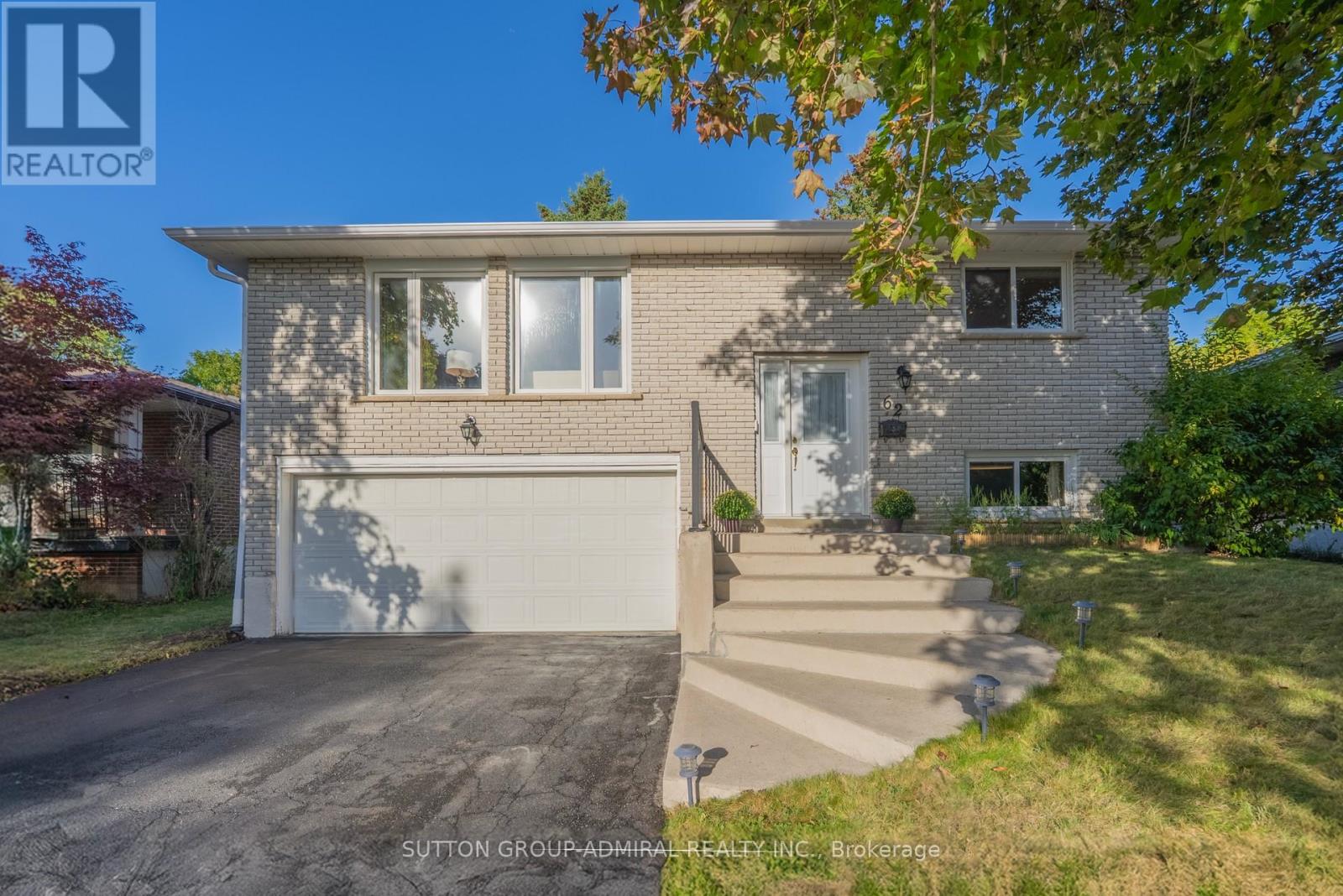 62 Shieldmark Cres, Markham Royal Orchard, ON L3T 3T5