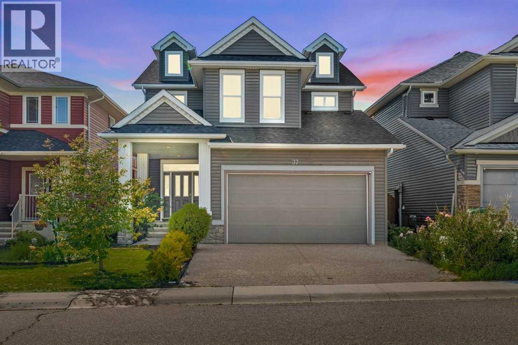 37 Evansfield Ter NW, Calgary, AB T3P 0K6