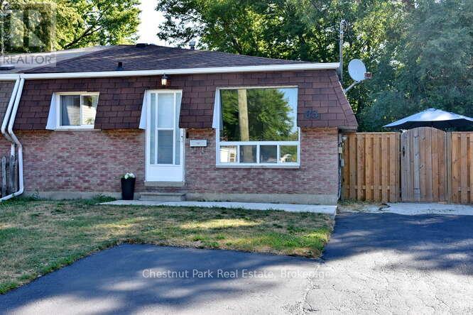 83 Katherine St, Collingwood, ON L9Y 3R3
