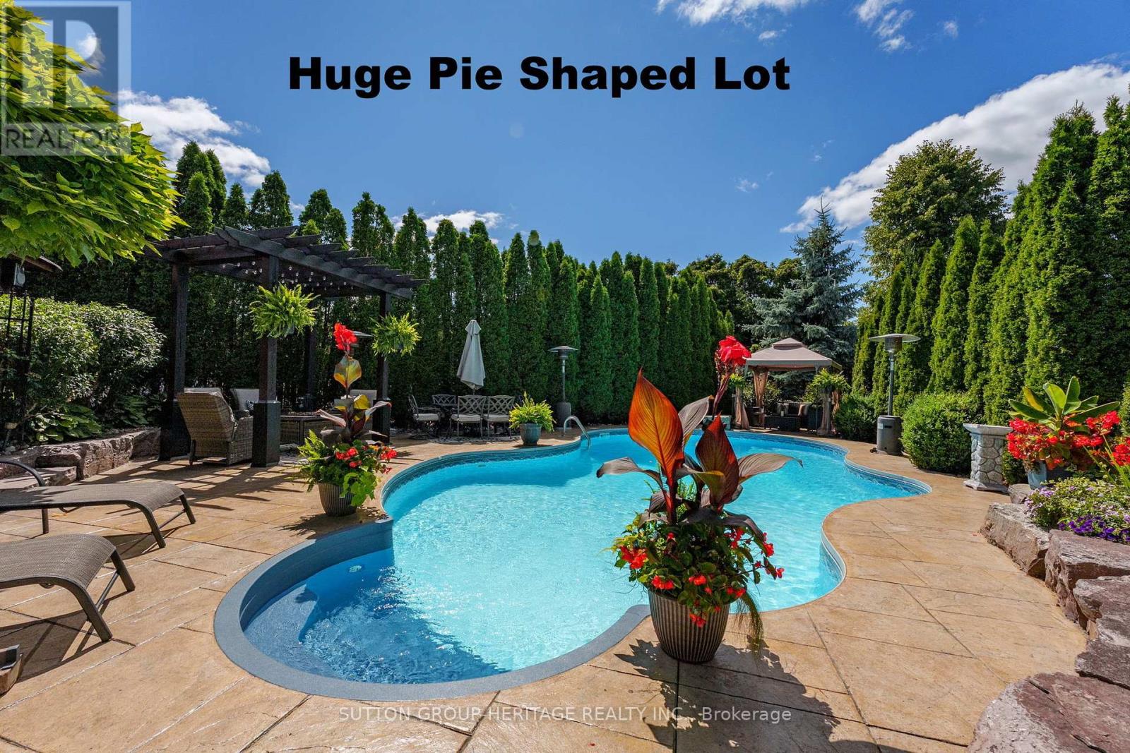 35 Pondmede Cres, Whitchurch-Stouffville, ON L4A 0E2