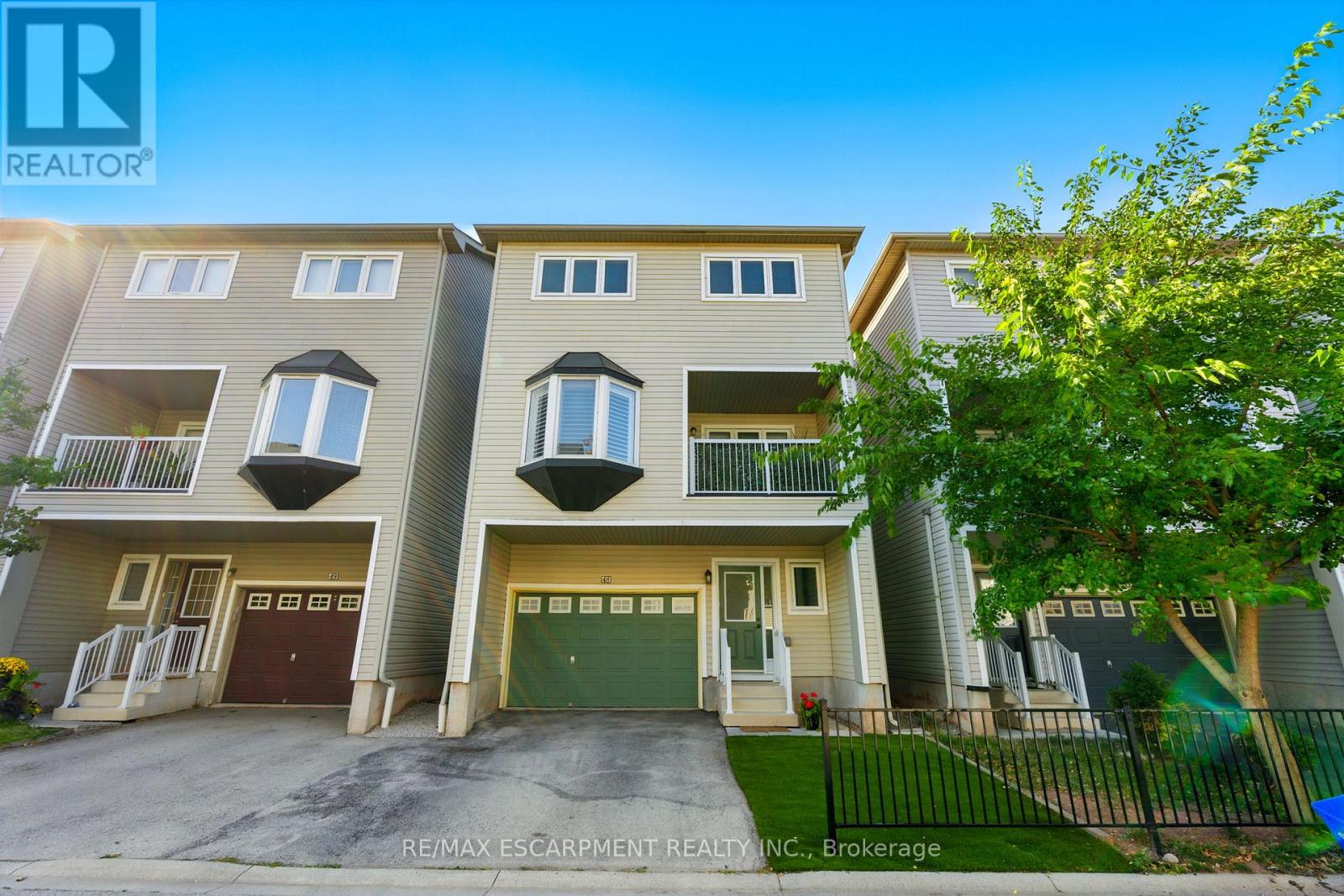 48 5090 Fairview St, Burlington, ON L7L 7H5