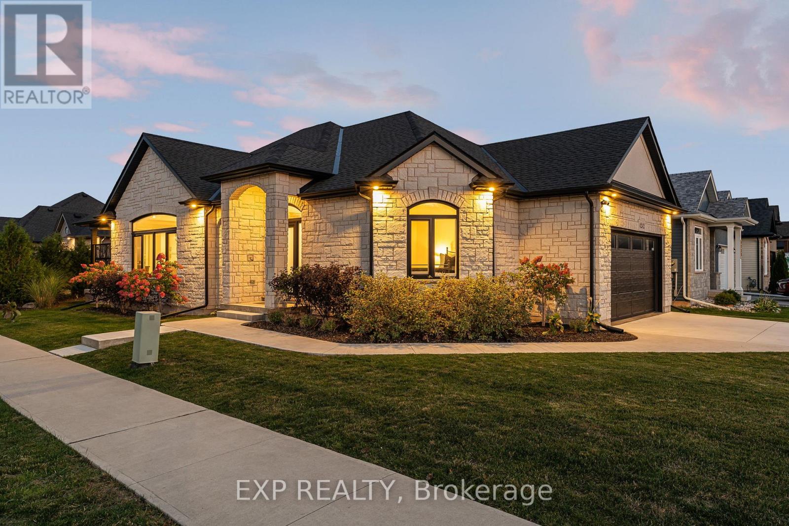 4242 Village Creek Dr, Fort Erie Stevensville, ON L0S 1S0