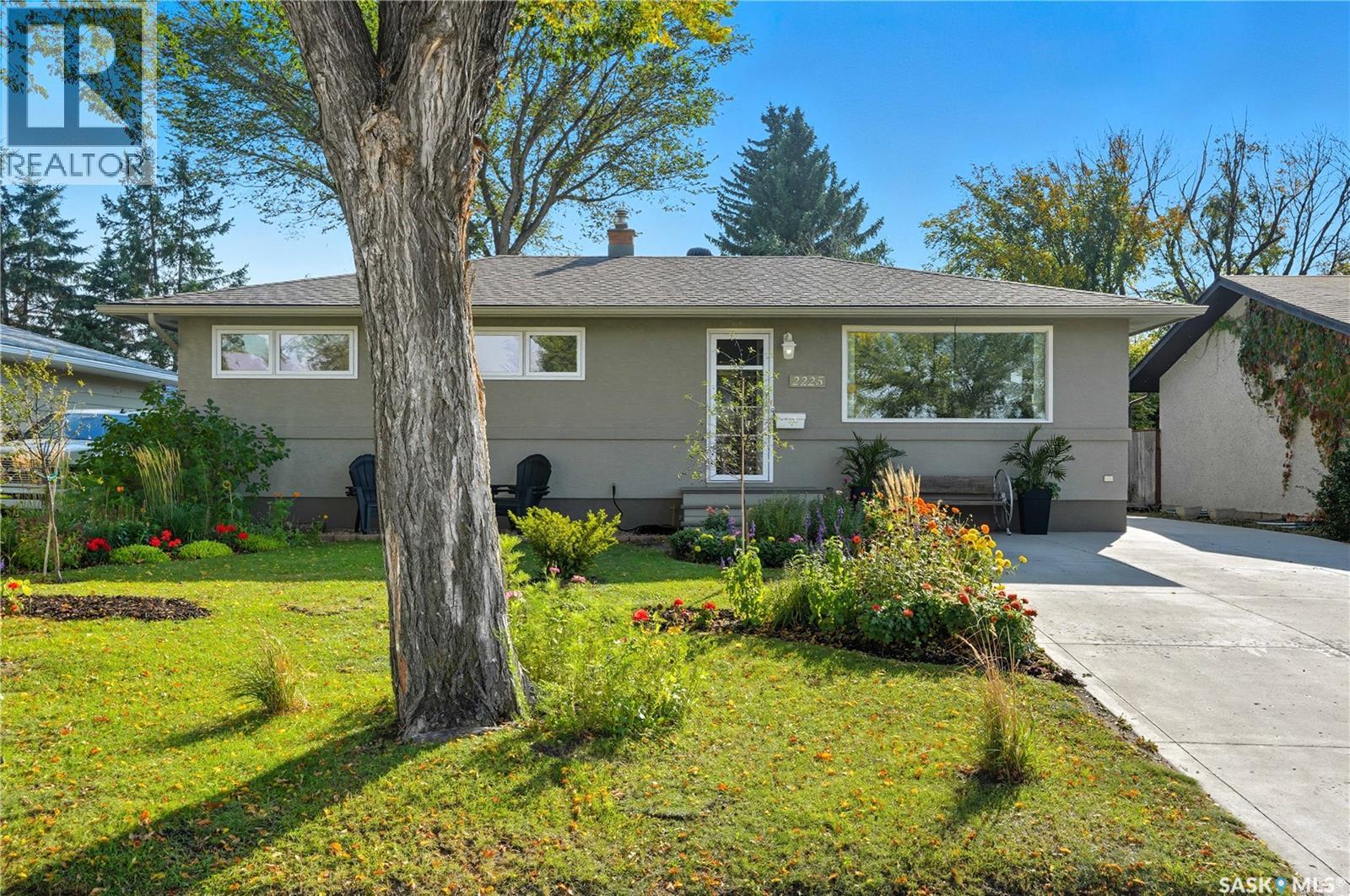 2225 Richardson Rd, Saskatoon, SK S7L 4B9