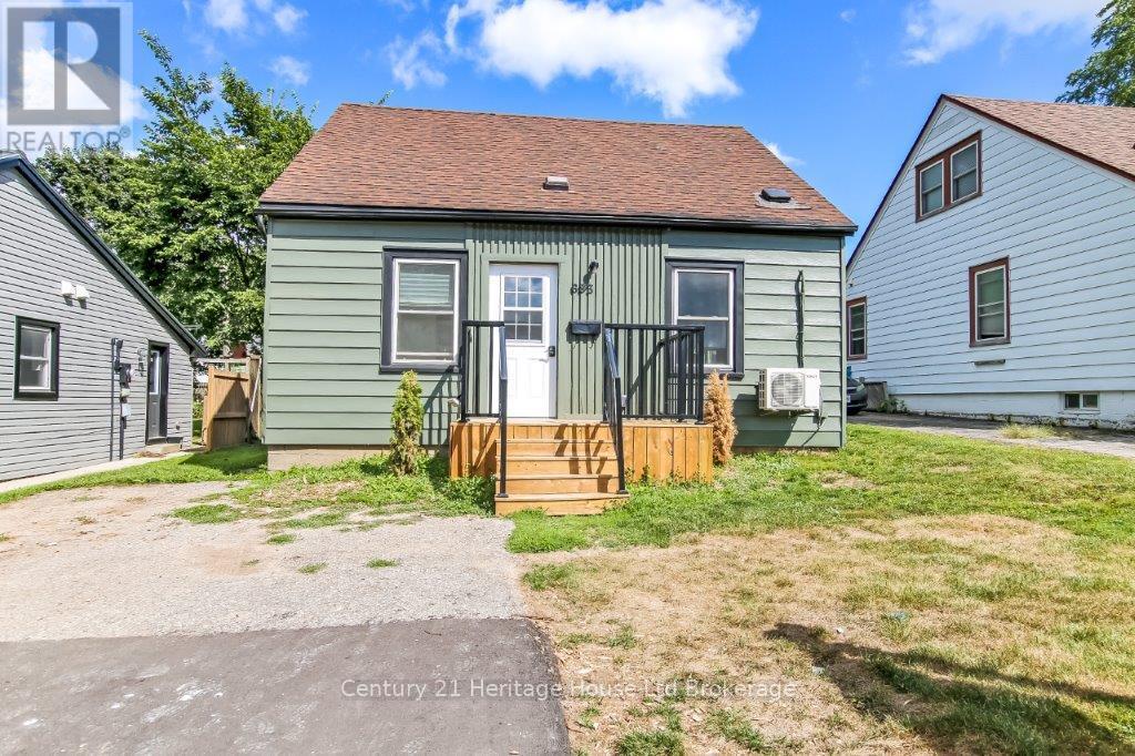 683 Elizabeth St, Woodstock, ON N4S 5B8