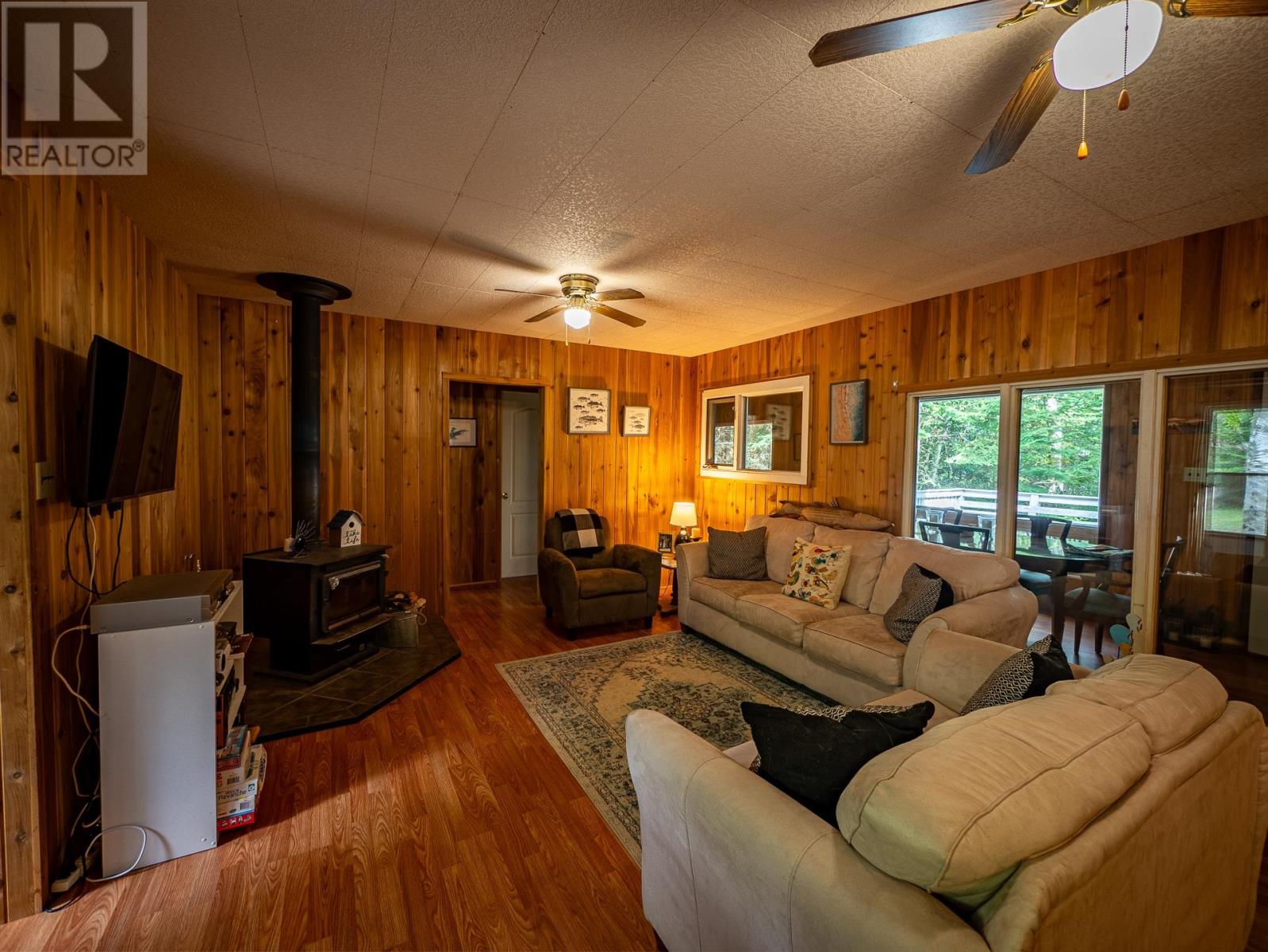 30 Coward Rd, Kenora, ON P0X 1C0