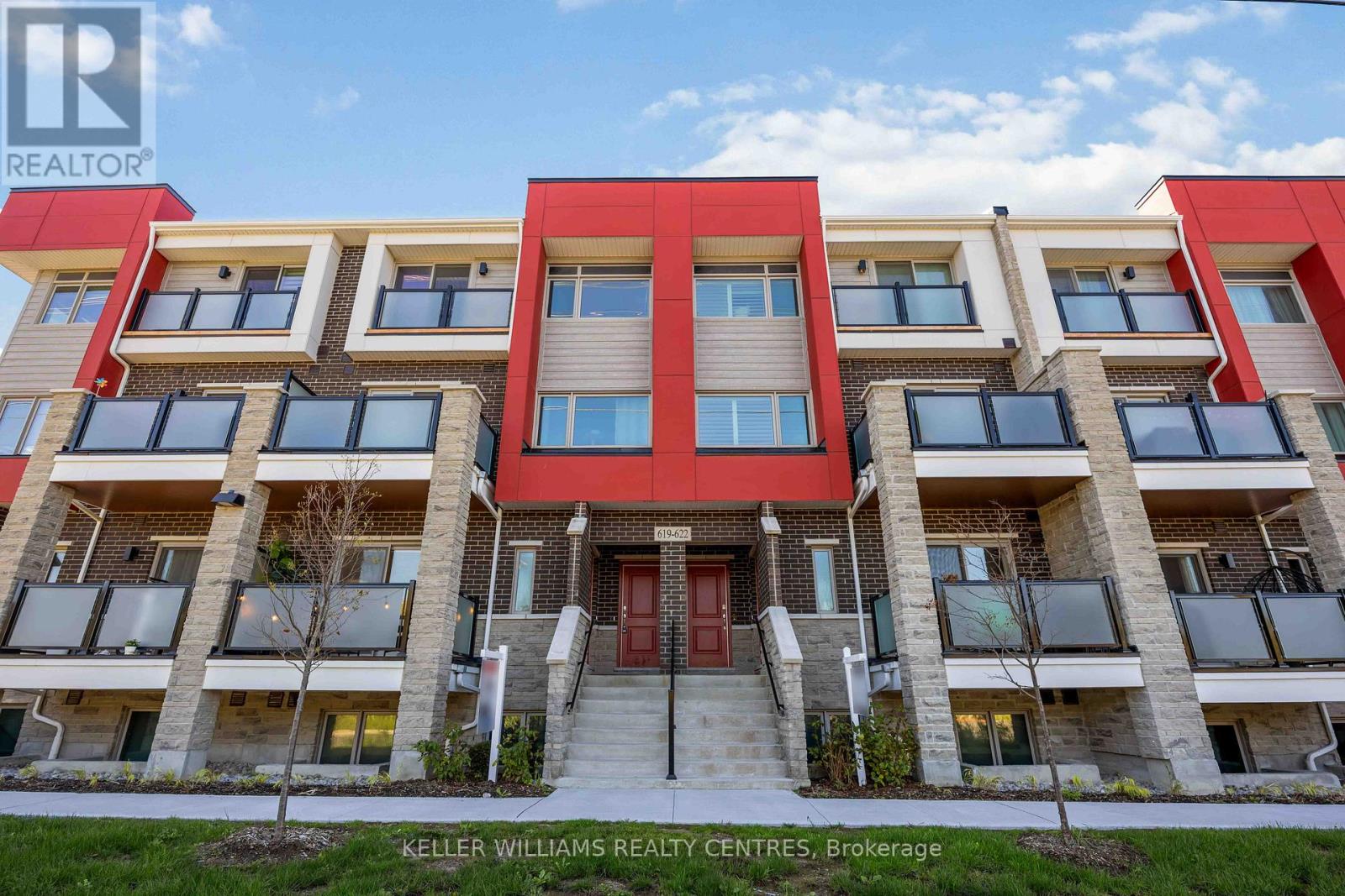 621 1034 Reflection Pl, Pickering, ON L1X 0L1