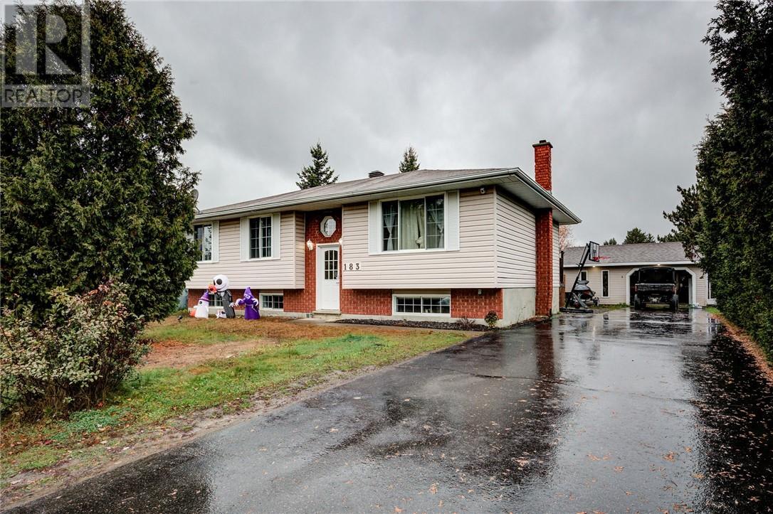 183 Hanna, Capreol, ON P0M 1H0