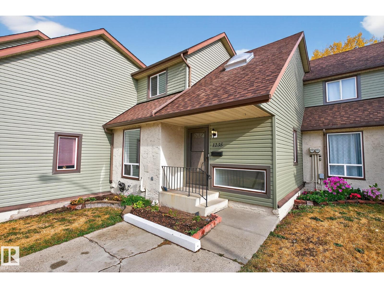 62 St Nw Unit 1235, Edmonton, AB T6L 2H6