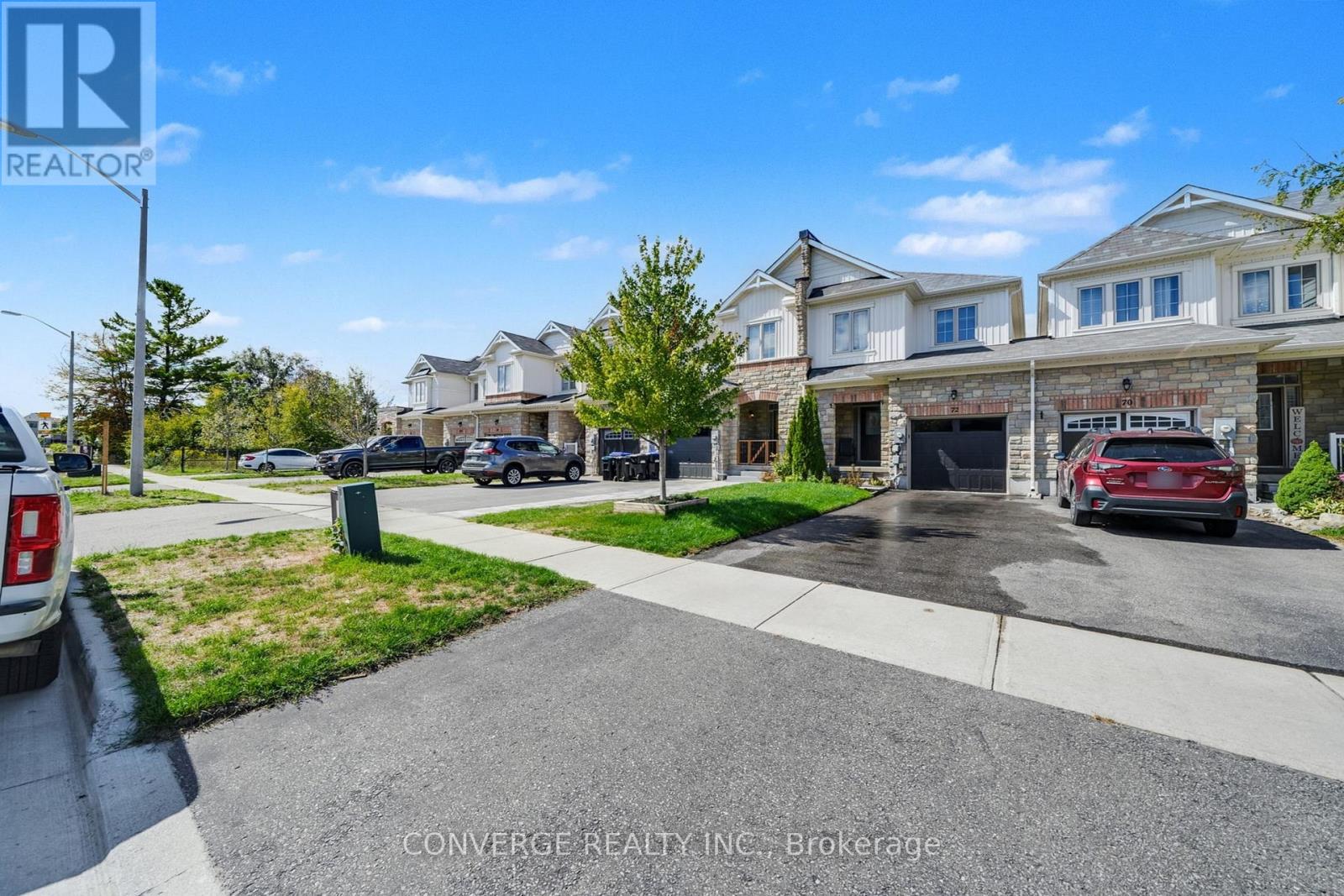 72 Greenwood Dr, Essa, ON L0M 1B5