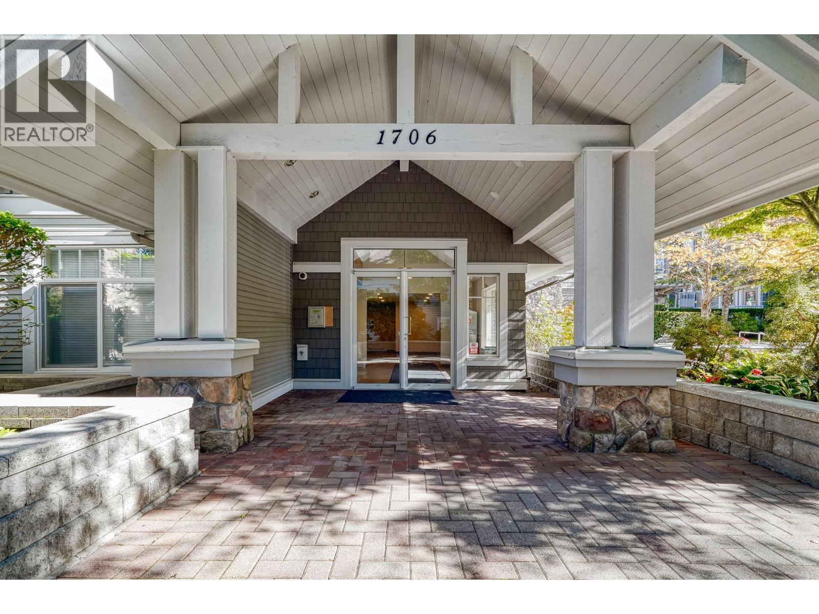 1706 56 Street Unit 208, Delta, BC V4L 2R3