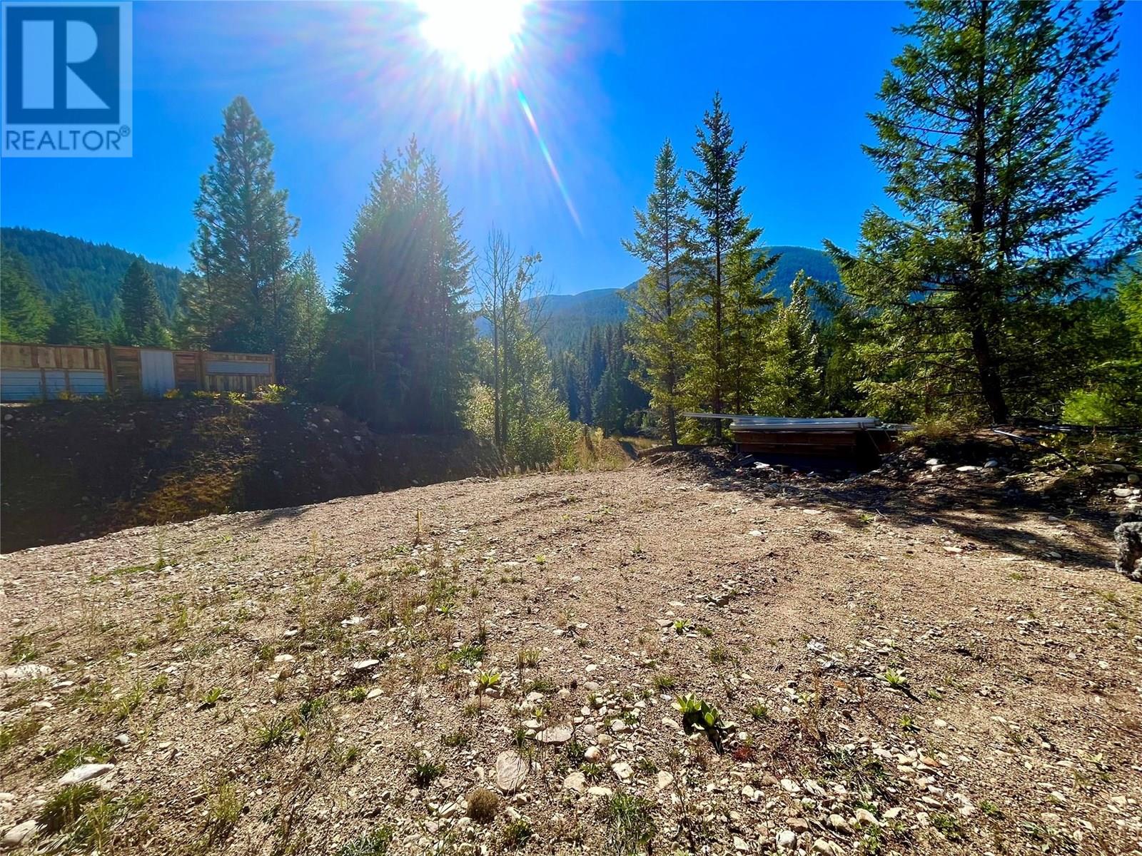 5975 Paradise Valley Rd, Winlaw, BC V0G 2J0